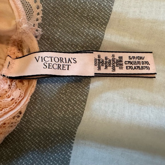 Victoria’s Secret Bralettes - Picture 4 of 4